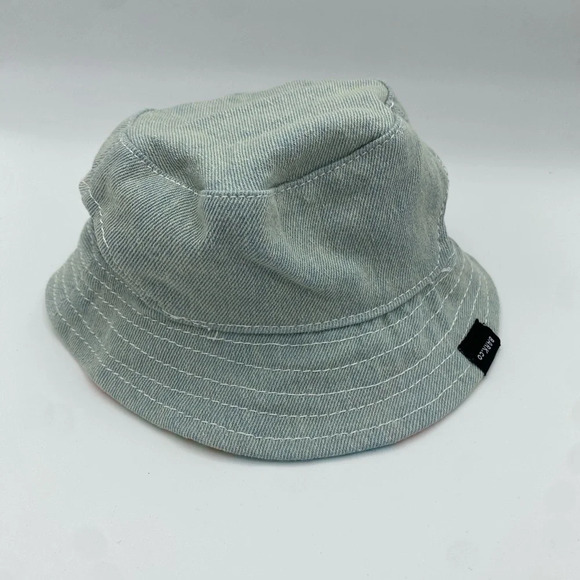 BARK Shop Multicolored Denim Reversible Dog Puppy Bucket Hat - Picture 5 of 6